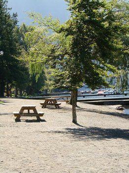 Cabins And Campground At Cultus Lake Park Hotel Chilliwack Kültér fotó